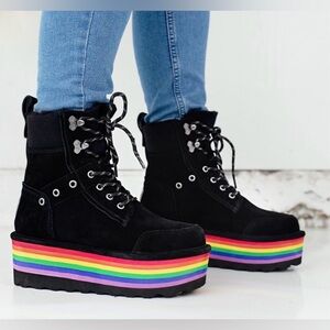 BEARPAW Women's Retro Alicia Black Boot Size 9/40 NWOT